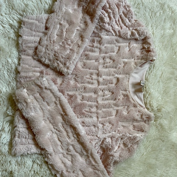 H&M faux fur sequin cropped light pink round neck sweater size 4 - Picture 2 of 9